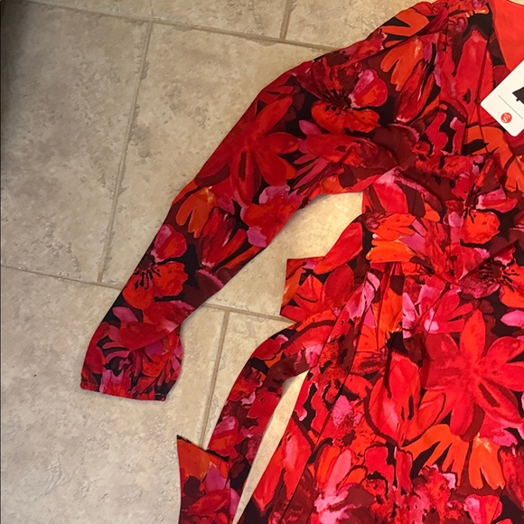 Vibrant Floral Long Sleeve Maxi Dress - Picture 6 of 9